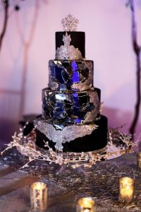 Gorgeously Gothic: The best dramatic wedding cakes