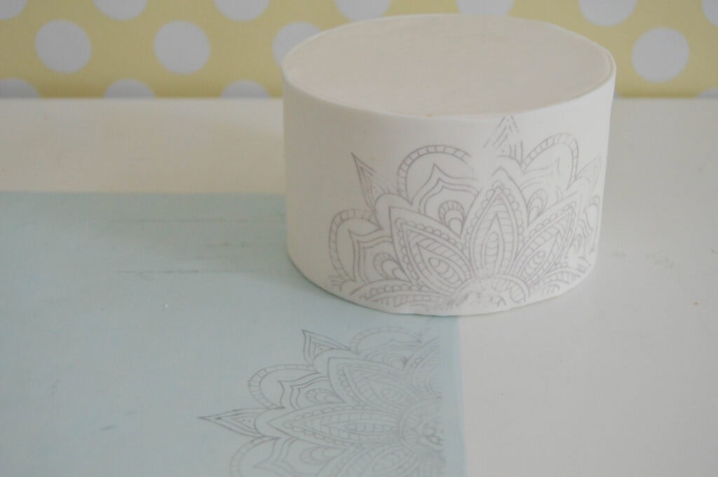 Mandala Cake Stencling