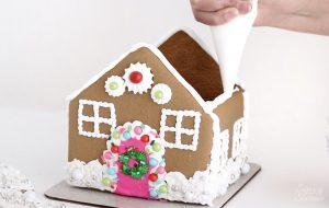 Sprinkle Pop Gingerbread Roof