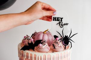 Halloween cake toppers