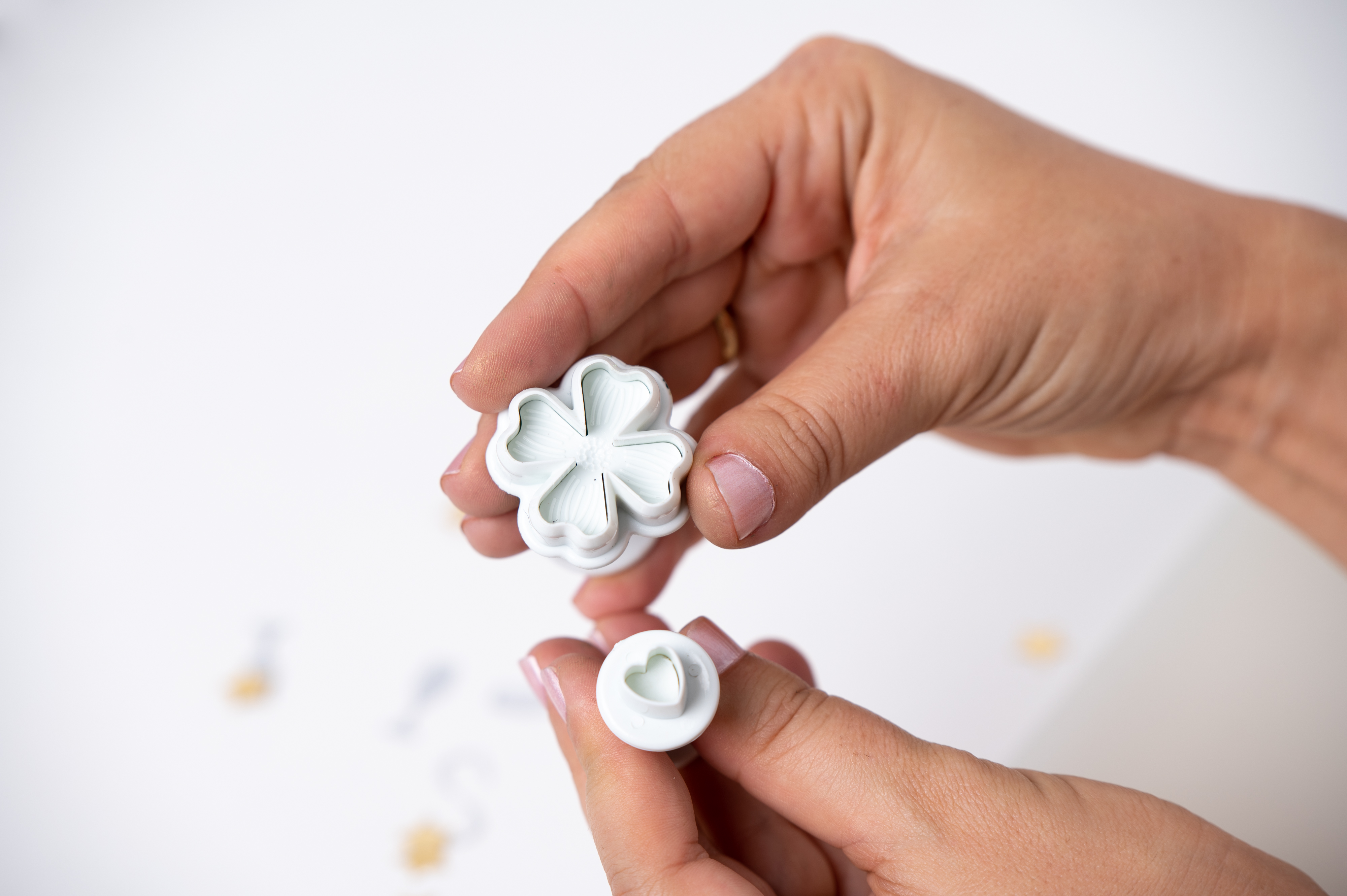 heart-shaped gum paste clover step 1