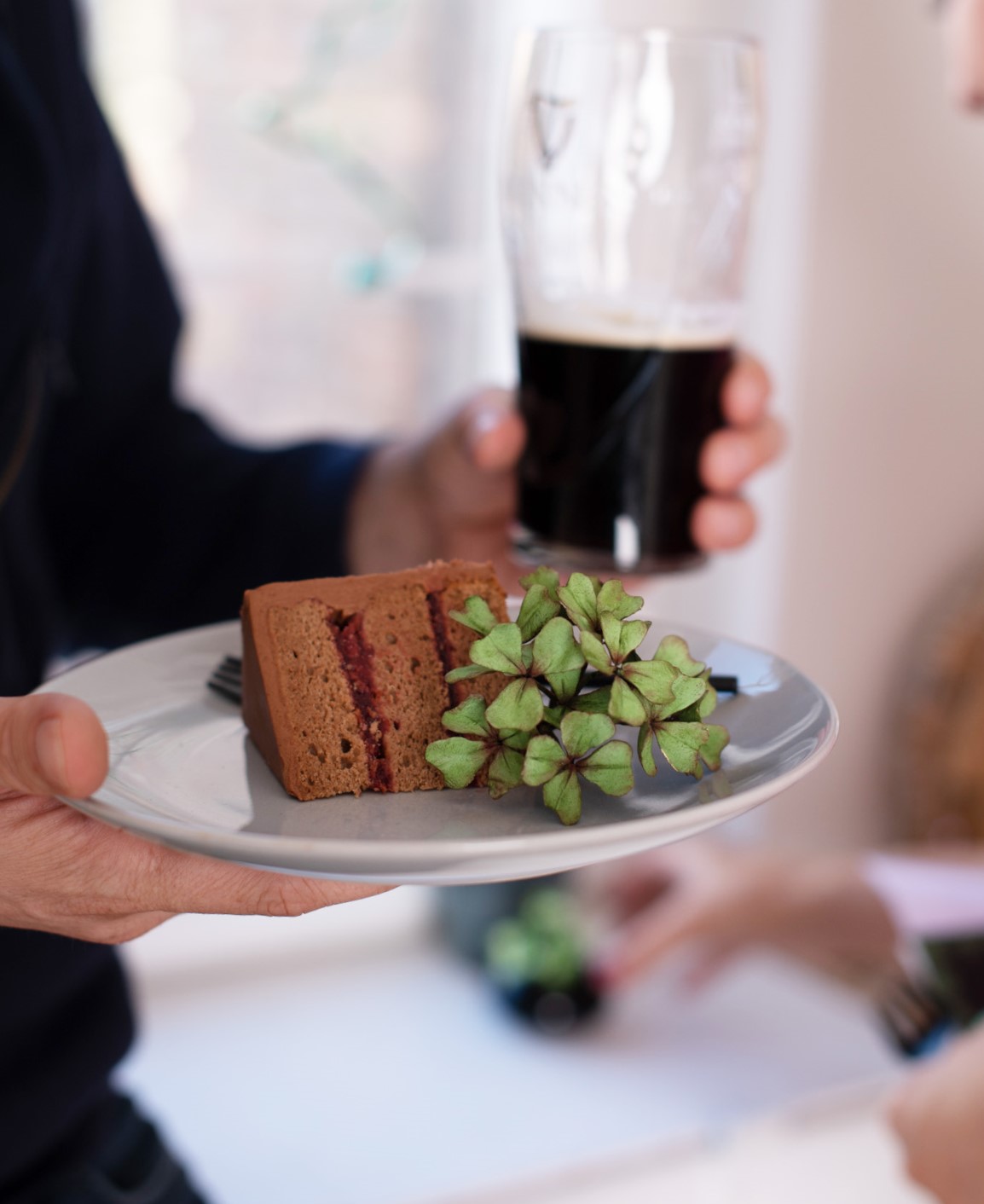 four-leaf gumpaste clover tutorial