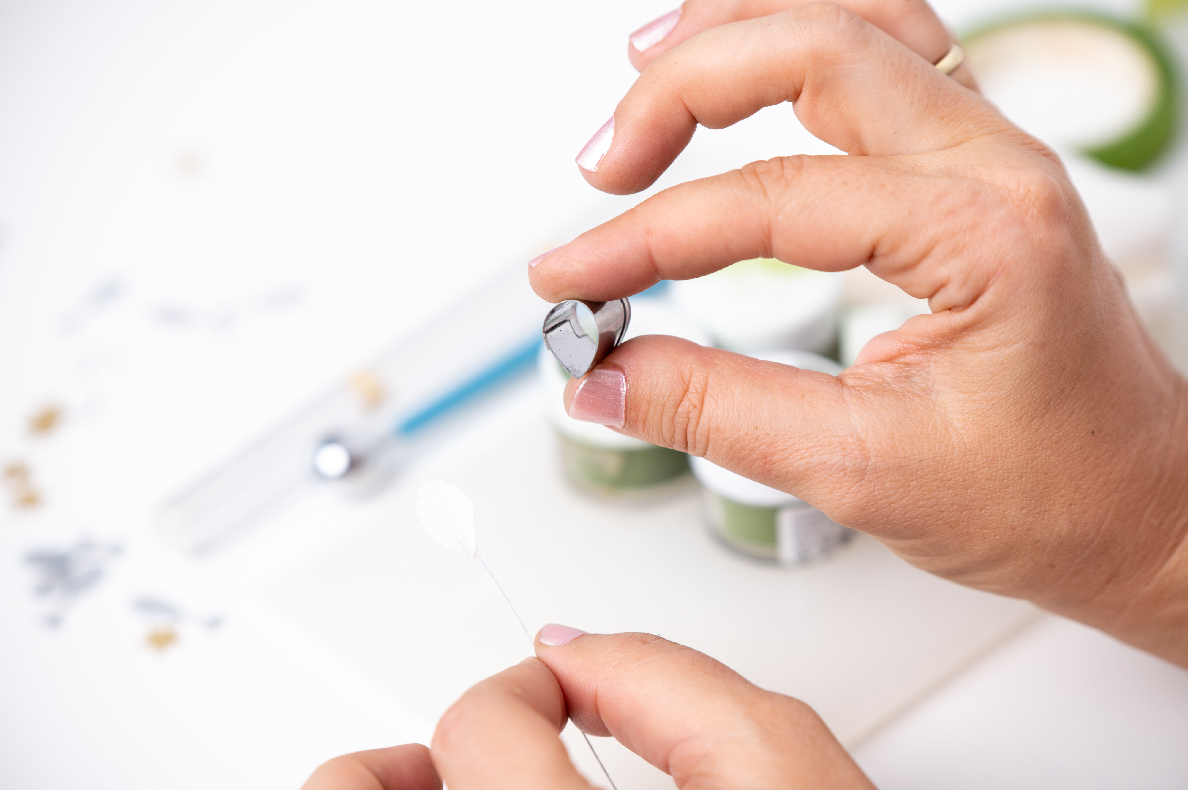striped four-leaf gum paste clover step 1