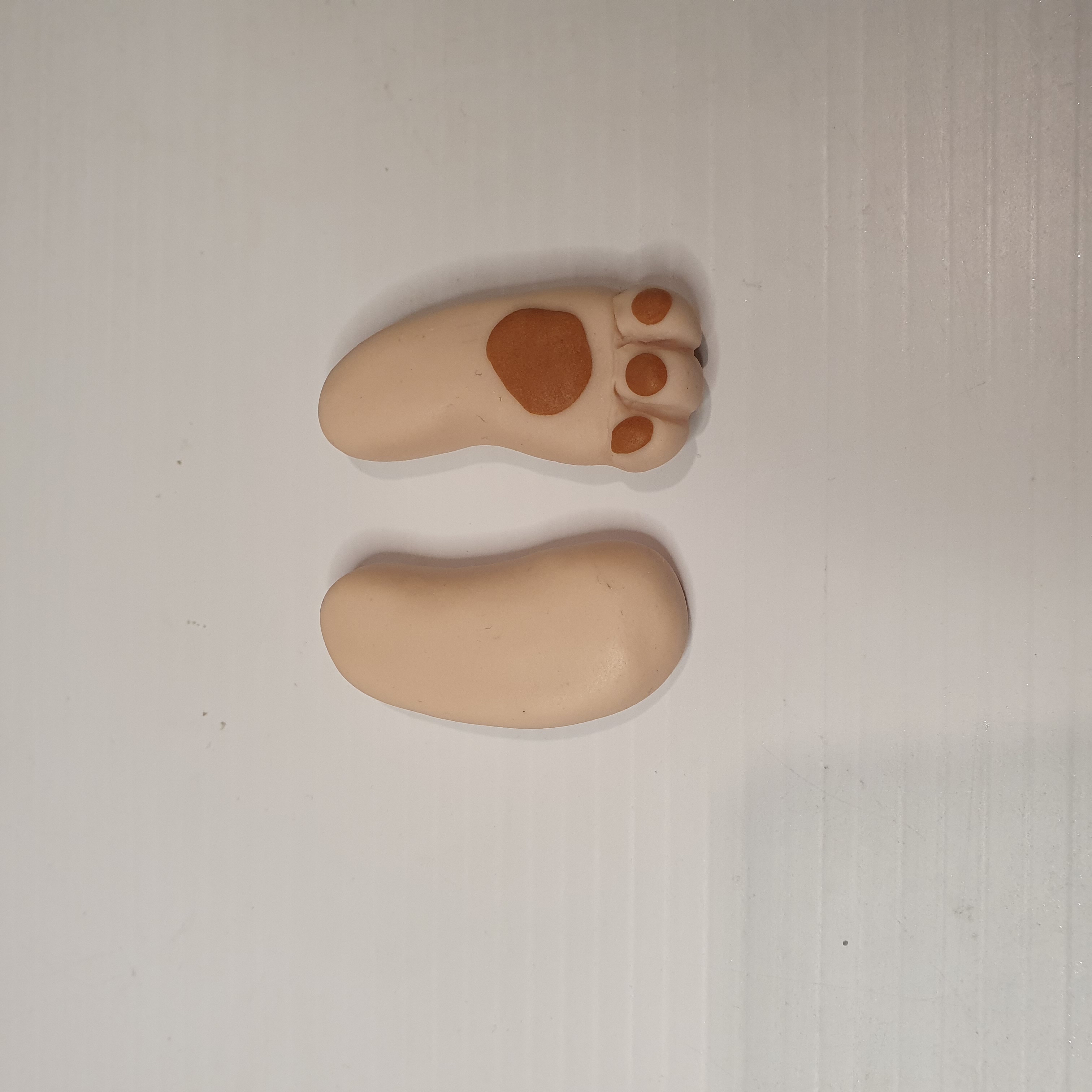 Roly Poly Easter Bunny Cake Topper Tutorial