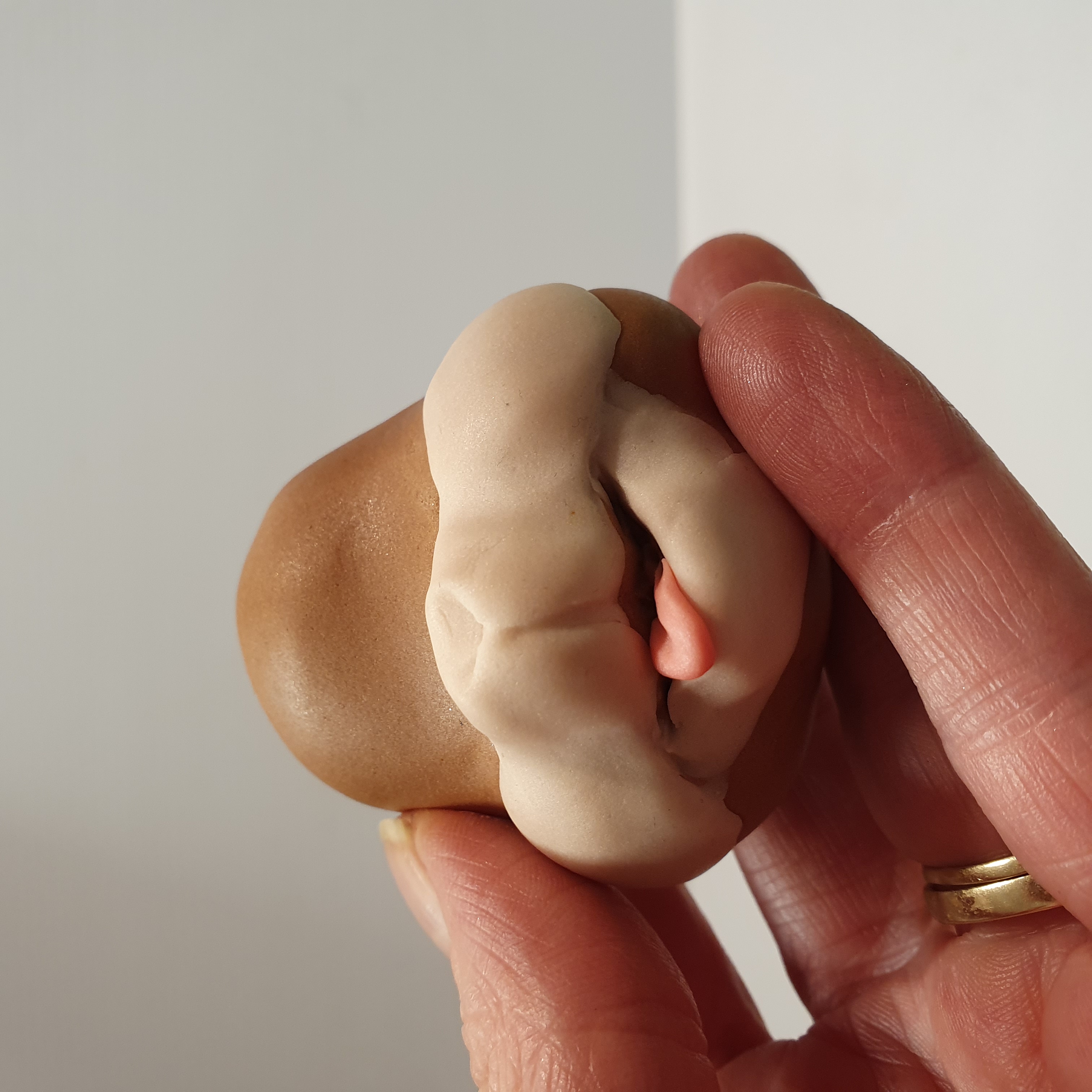 Roly Poly Easter Bunny Cake Topper Tutorial