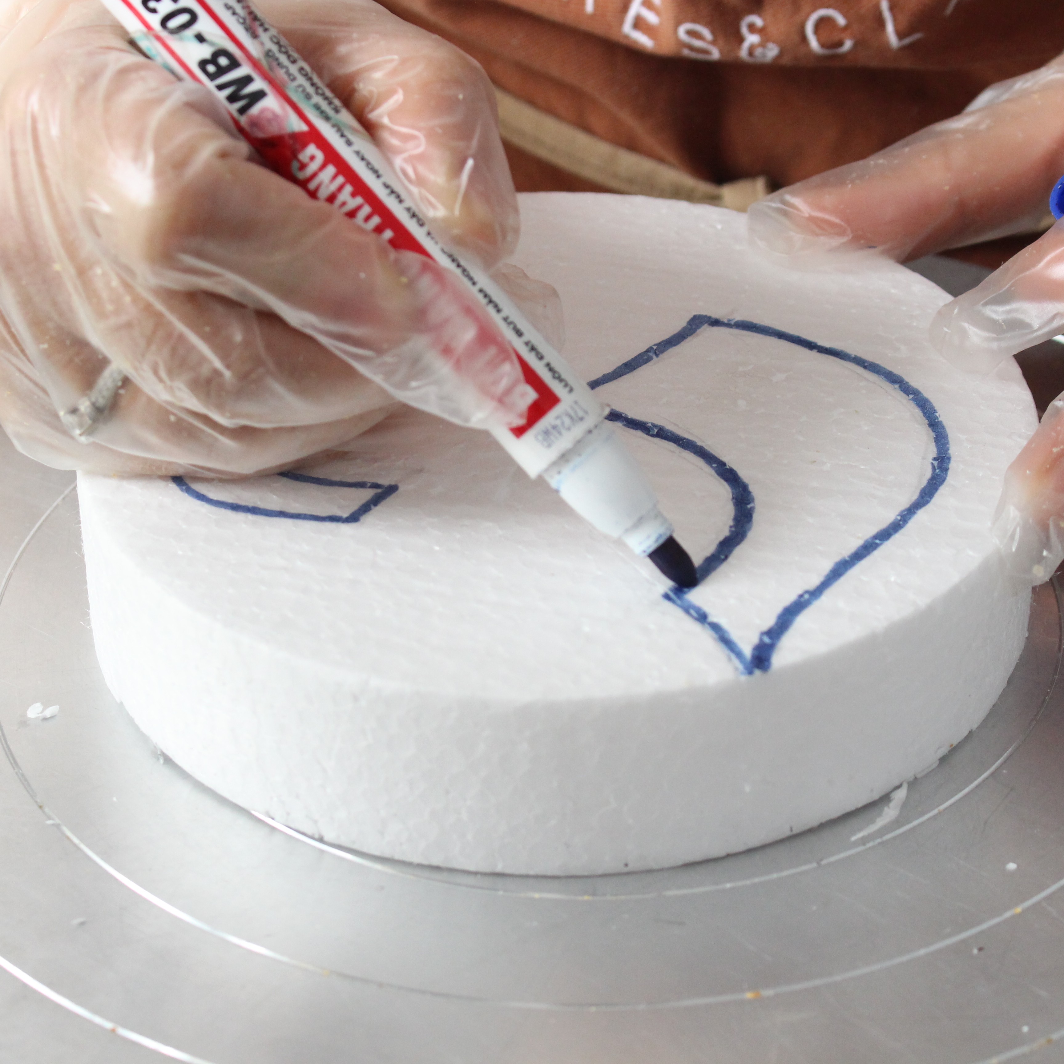 buttercream teapot spout