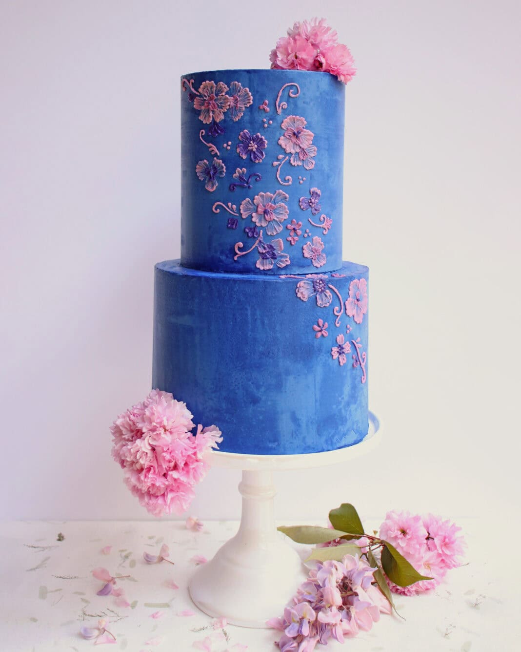 buttercream brush embroidery for cake decorating