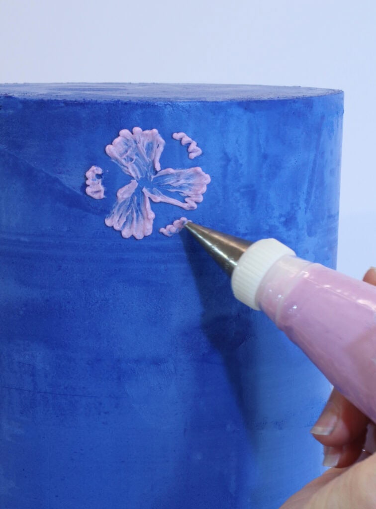 buttercream brush embroidery for cake decorating
