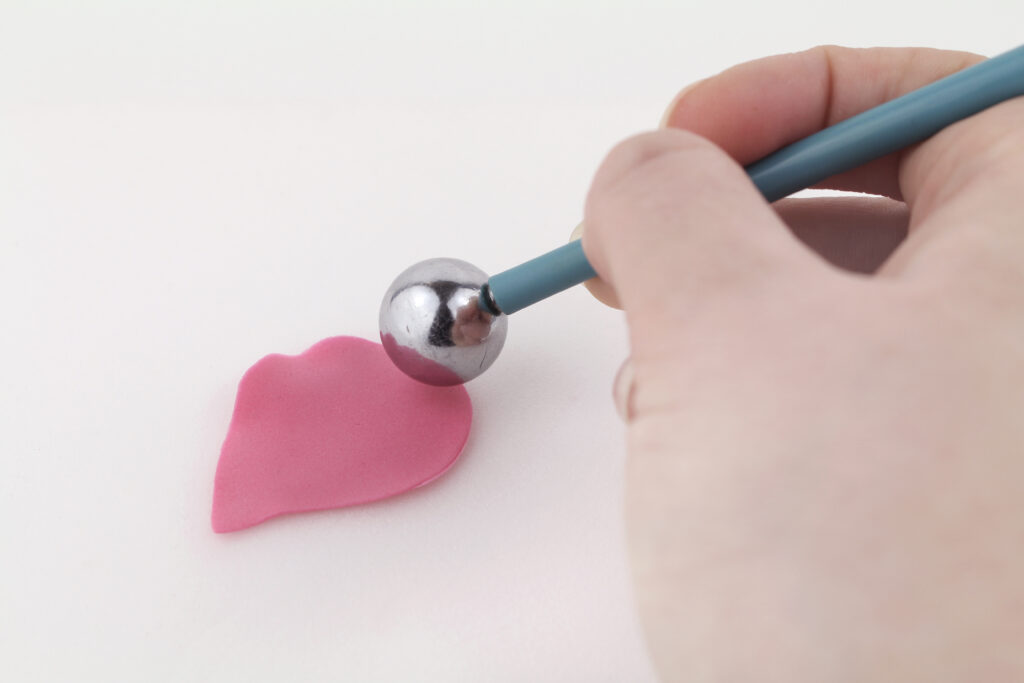 easy gum paste rose