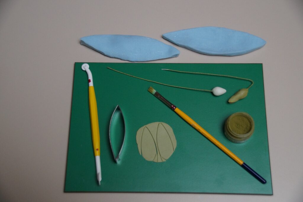 Color the Petals and Make the Buds Step 2
