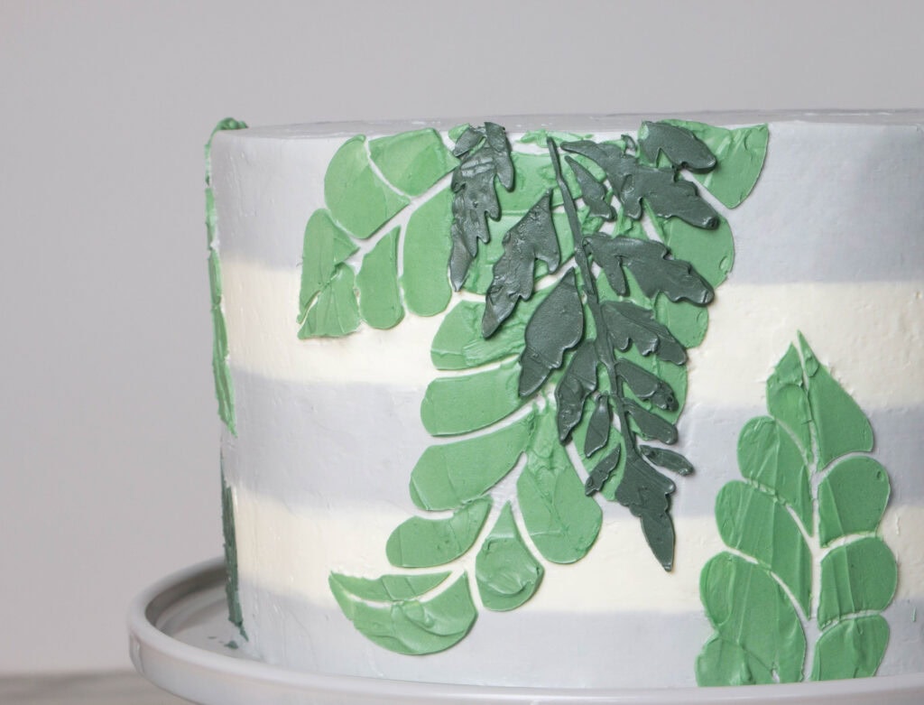 Decorating with leaf stencils - Step 8