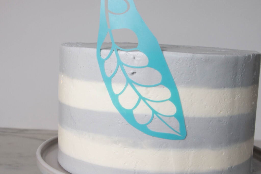 Decorating with leaf stencils - Step 1